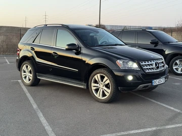 Авто Mercedes Ml Серия 2011 № 8625056
