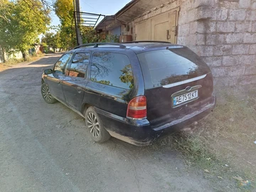 Авто Ford Mondeo 1996 № 8625076