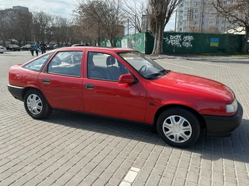 Авто Opel Vectra 1993 № 8625113
