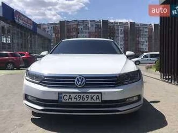 Авто Volkswagen Passat Variant 2018 № 8625588