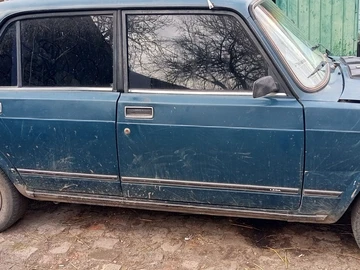 Авто ВАЗ 2107 1998 № 8626269