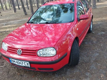 Авто Volkswagen Golf 2000 № 8626611