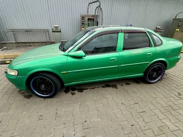 Авто Opel Vectra 1998 № 8626994