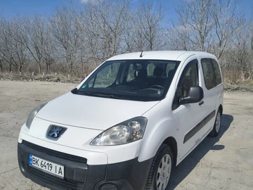 Авто Peugeot Partner 2010 № 8627009
