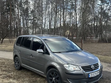 Авто Volkswagen Touran 2009 № 8627275