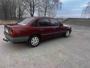 Авто Opel Vectra 1992 № 8627328
