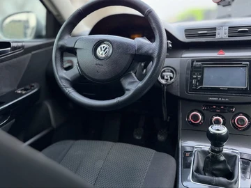 Авто Volkswagen Passat Variant 2005 № 8627539
