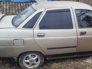 Авто ВАЗ 2110 2000 № 8627586