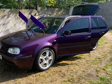 Авто Volkswagen Golf 2001 № 8627621