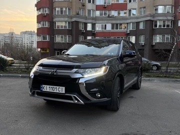 Авто Mitsubishi Outlander 2017 № 8627655