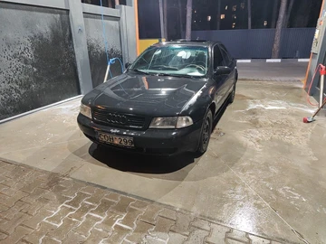 Авто Audi A4 1995 № 8628286