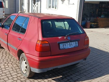 Авто Volkswagen Golf 1996 № 8628530