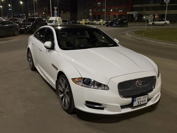 Авто Jaguar Xj 2015 № 8628755