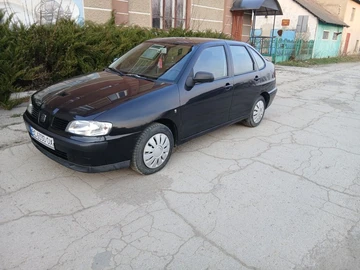 Авто SEAT Cordoba 2001 № 8628760