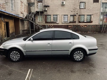 Авто Volkswagen Passat Sedan 2002 № 8628885