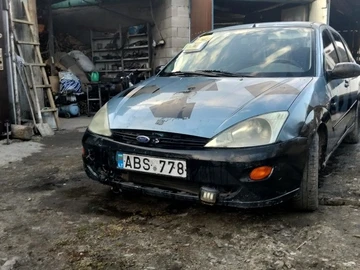 Авто Ford Focus 2000 № 8628898