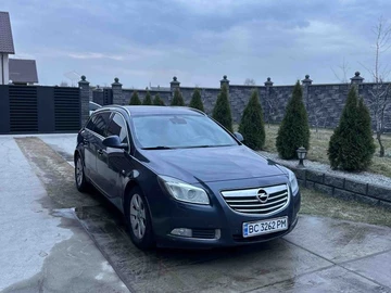 Авто Opel Insignia 2010 № 8629004