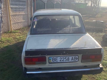 Авто ВАЗ 2107 1993 № 8629068