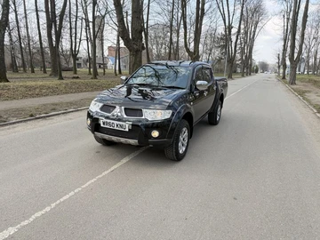 Авто Mitsubishi L 200 2010 № 8629187