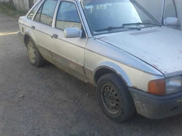 Авто Ford Escort 1988 № 8629409