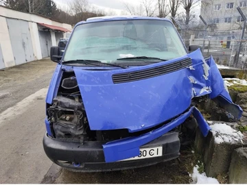 Авто Volkswagen Transporter 1999 № 8629442