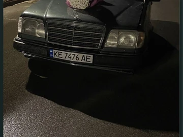 Авто Mercedes W124 1993 № 8629500