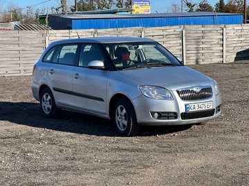Авто Skoda Fabia 2009 № 8629948