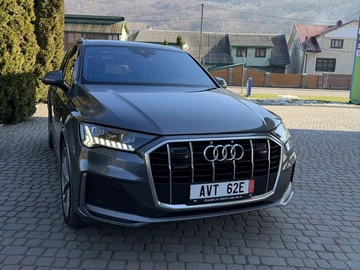 Авто Audi Q7 2020 № 8630134