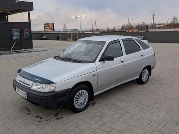 Авто ВАЗ 2112 2002 № 8630149