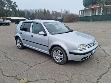 Авто Volkswagen Golf 1999 № 8630159