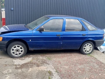 Авто Ford Escort 1990 № 8630179