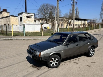 Авто ВАЗ 2109 1991 № 8630194