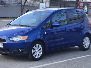 Авто Mitsubishi Colt 2011 № 8630235
