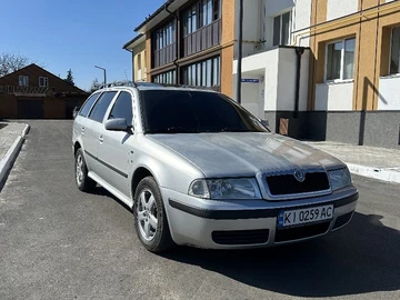 Авто Skoda Octavia 2004 № 8630789