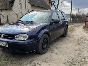 Авто Volkswagen Golf 2000 № 8630805