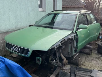 Авто Audi A4 1996 № 8630869