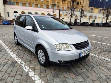 Авто Volkswagen Touran 2006 № 8631213