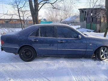Авто Mercedes Mb 2000 № 8631232
