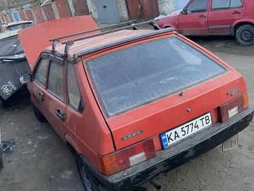 Авто ВАЗ 2109 1992 № 8631236