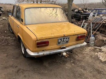 Авто ВАЗ 2103 1977 № 8631291