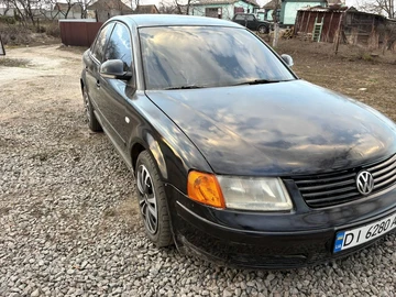 Авто Volkswagen Passat Sedan 2000 № 8631332