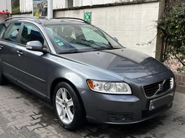 Авто Volvo V50 2010 № 8631846