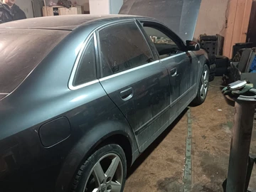 Авто Audi A4 2000 № 8632212
