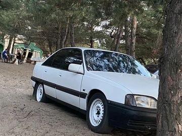 Авто Opel Omega 1993 № 8632271