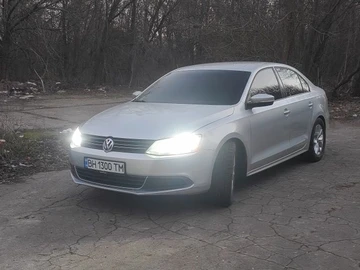 Авто Volkswagen Jetta 2013 № 8632312