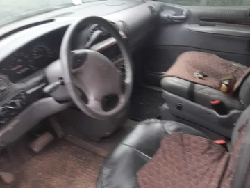 Авто Chrysler Grand Voyager 1999 № 8632331