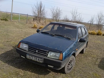 Авто ВАЗ 2109 1991 № 8632333