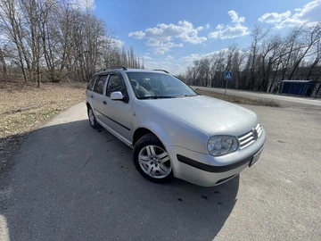 Авто Volkswagen Golf 2003 № 8632528