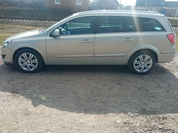 Авто Opel Astra 2010 № 8632578
