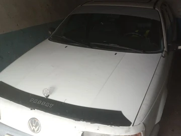 Авто Volkswagen Passat Sedan 1992 № 8632753